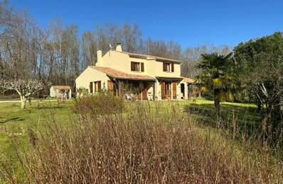 Maison 6 chambres opportunité rare sur Saintes — photo du bien