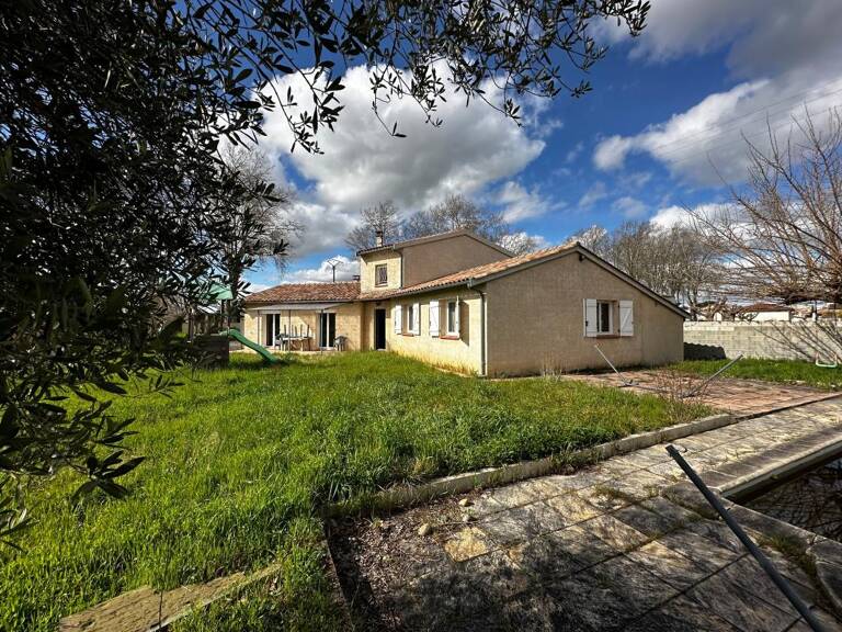 Villa T5 de 138 m² avec piscine sur terrain clos de 1 200 m² – Centre de Noé — photo 1
