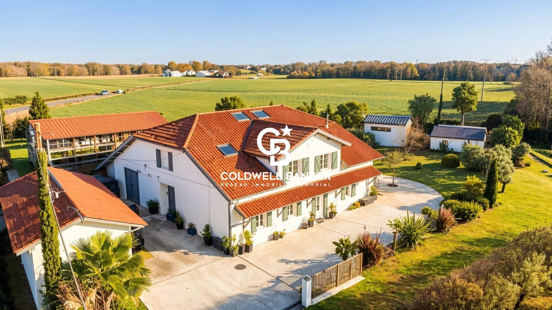 Propri&eacute;t&eacute;  T9 à vendre Saubrigues 40230