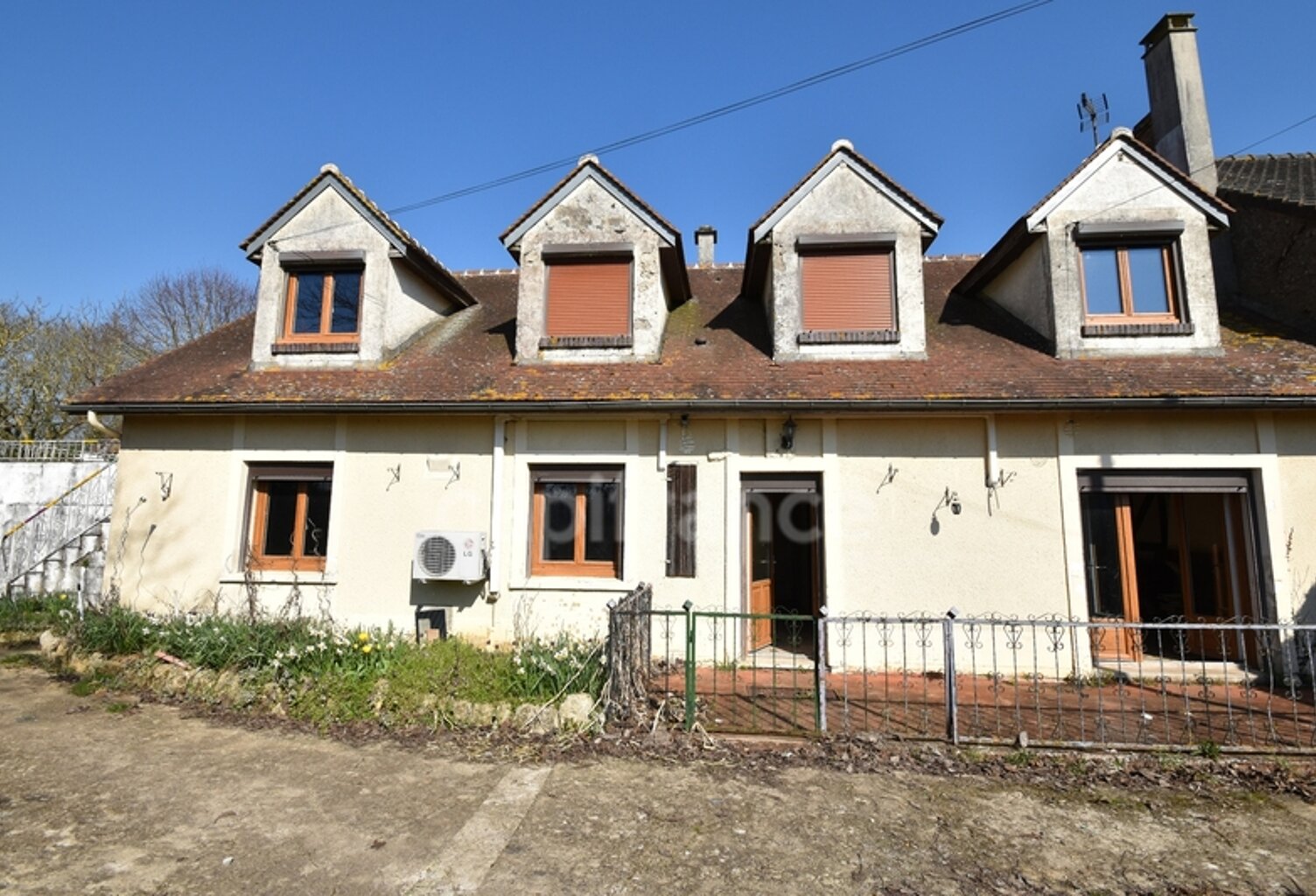 Dpt Loiret (45), à vendre deux maisons, 12 pièces, 280 M² — photo 1
