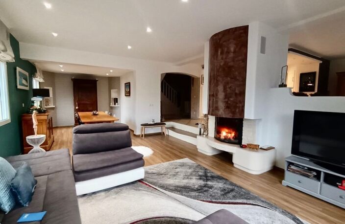 JARRIE, Haute-Jarrie Villa 8 pièces dans un très bel environnement — photo 2