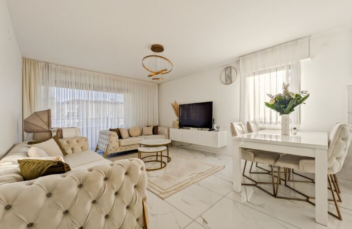 Dpt Haute Savoie (74), à vendre THONON-LES-BAINS - Lumineux T3 de 63m² avec double balcon – Secteur très recherché — photo 3