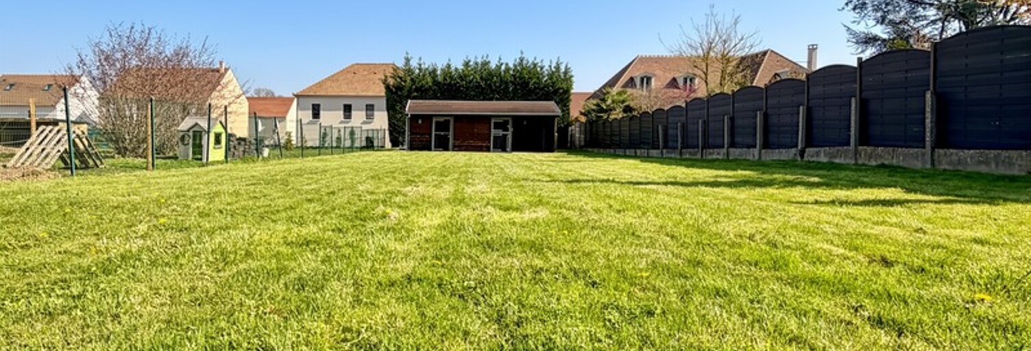 Terrain  967 m² à vendre à Bussy-Saint-Martin (77600)