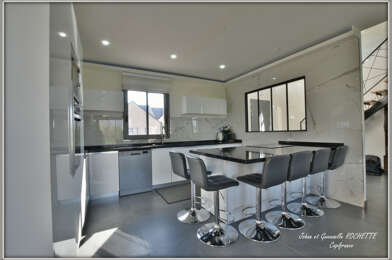 Maison 6 pièces 334400 €