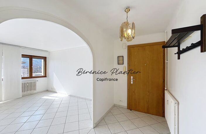 ANNEMASSE – Au calme -Grand T3 lumineux de 79,53 m² avec balcon, cave et garage en option — photo 2