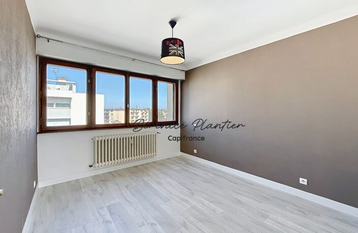 ANNEMASSE – Au calme -Grand T3 lumineux de 79,53 m² avec balcon, cave et garage en option — photo 5