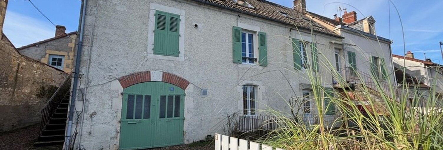 Immeuble  170 m² à vendre à Marseilles-lès-Aubigny (18320)