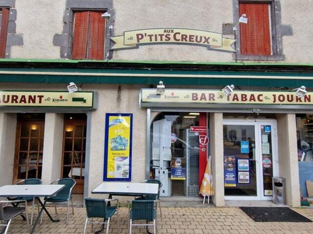 Bar-restaurant à vendre à VARENNES SUR MORGE (63) aux portes de RIOM ! — photo du bien