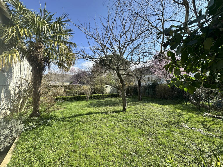 Maison à vendre 4 CHAMBRES, BEAU TERRAIN, AVRILLE (49), proche commerces et transports — photo 1