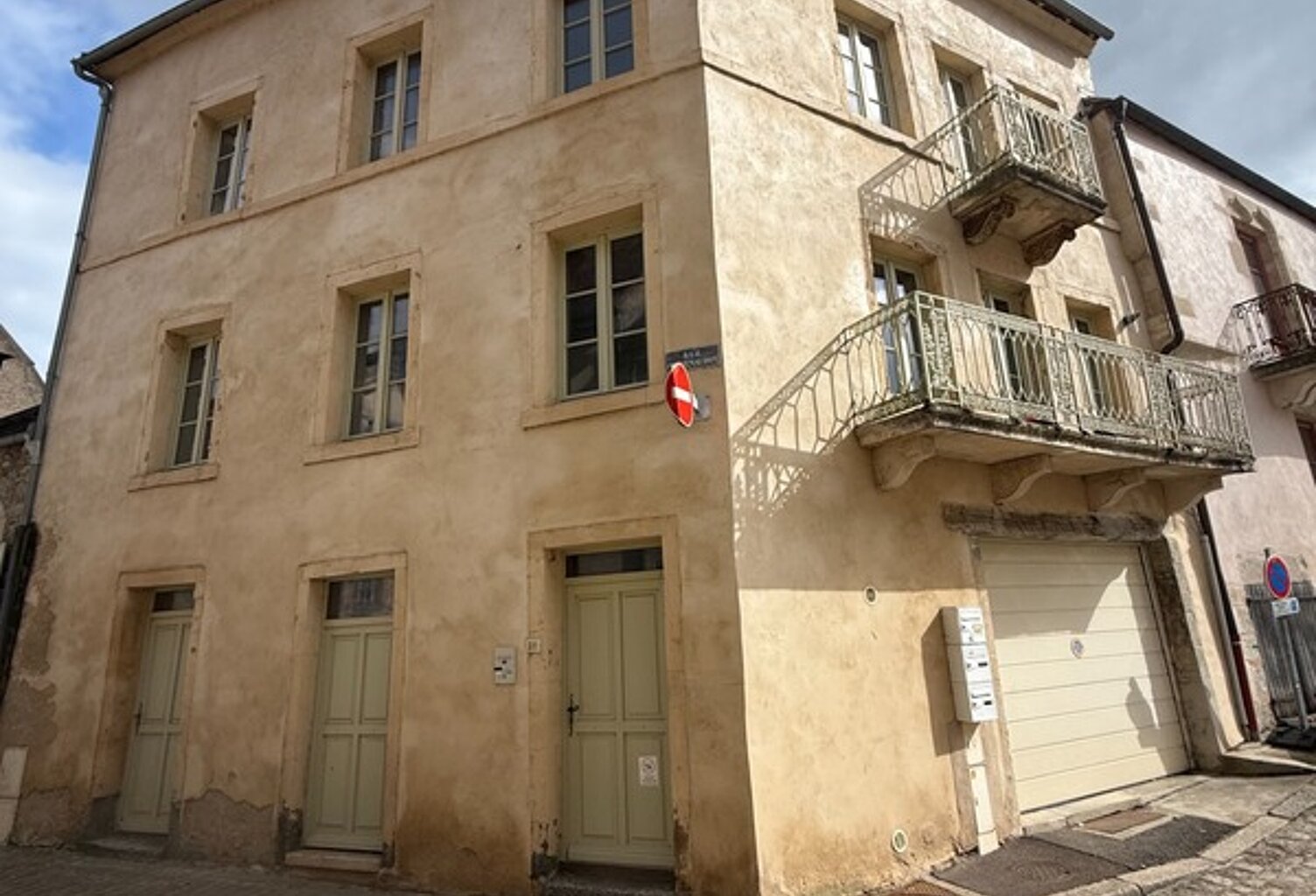 Immeuble à vendre SEMUR EN AUXOIS (21) — photo 1