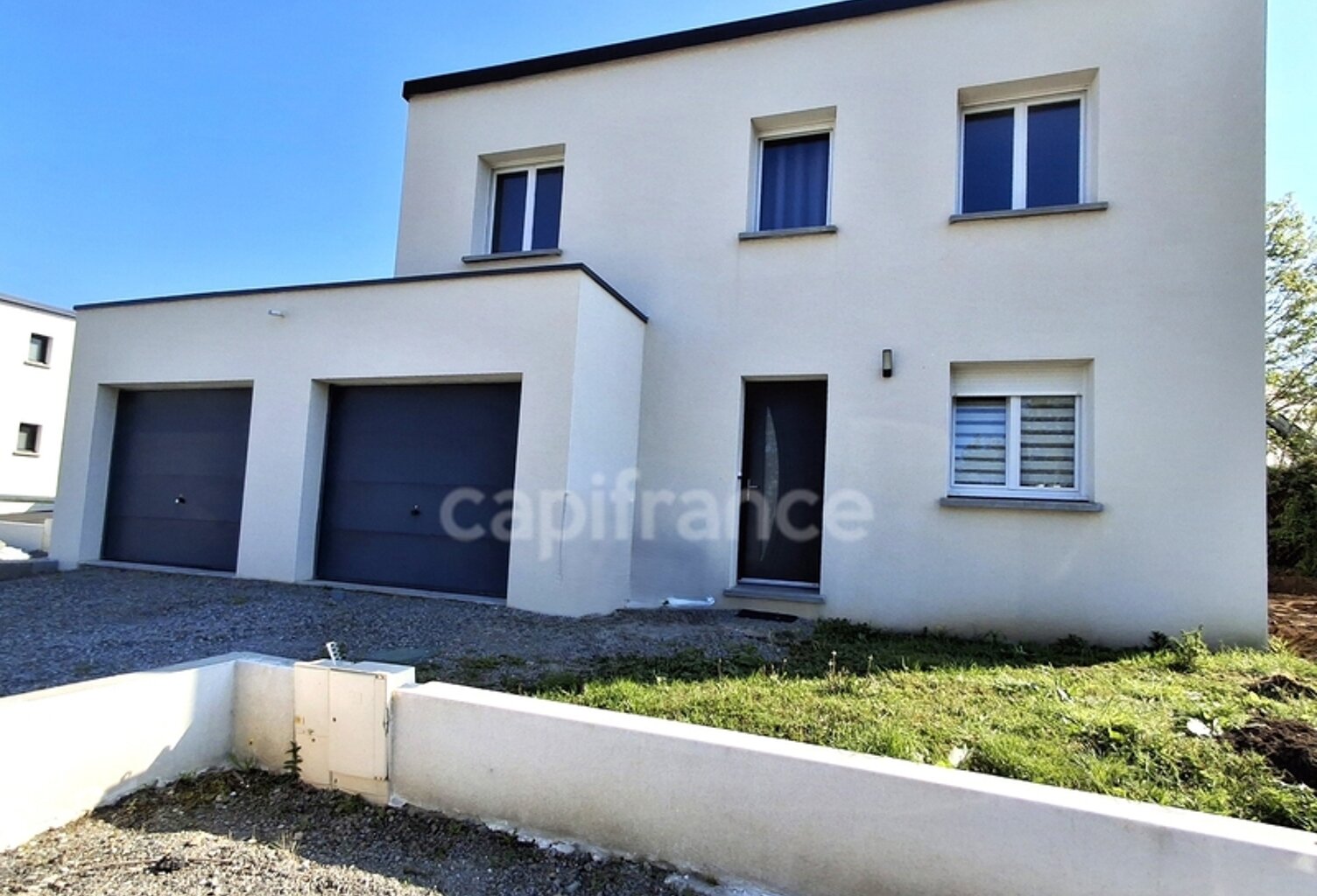 Maison à vendre de 2023. 5 pièces PLEUVEN (29) avec 4 chs Terrain 474 m2 — photo 1