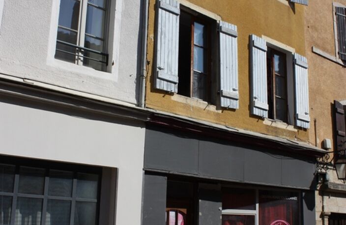 Immeuble à vendre TOURNUS (71) Appt T4-83m2 (loué) + (Local commercial) à 119 000 € — photo 3