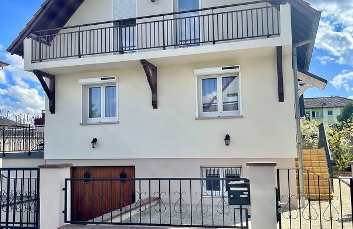 Maison 5 pièces – 120 m²  – Jardin, terrasse et double garage – Quartier calme à COLMAR à vendre — photo 2