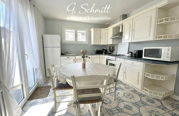 Maison 5 pièces – 120 m²  – Jardin, terrasse et double garage – Quartier calme à COLMAR à vendre — photo 3