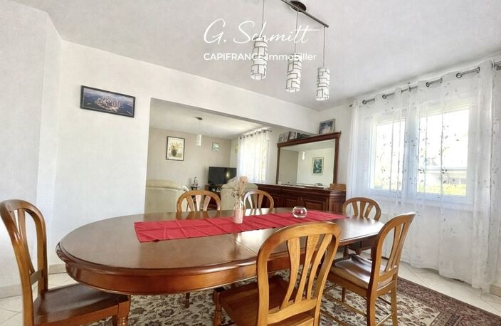 Maison 5 pièces – 120 m²  – Jardin, terrasse et double garage – Quartier calme à COLMAR à vendre — photo 5