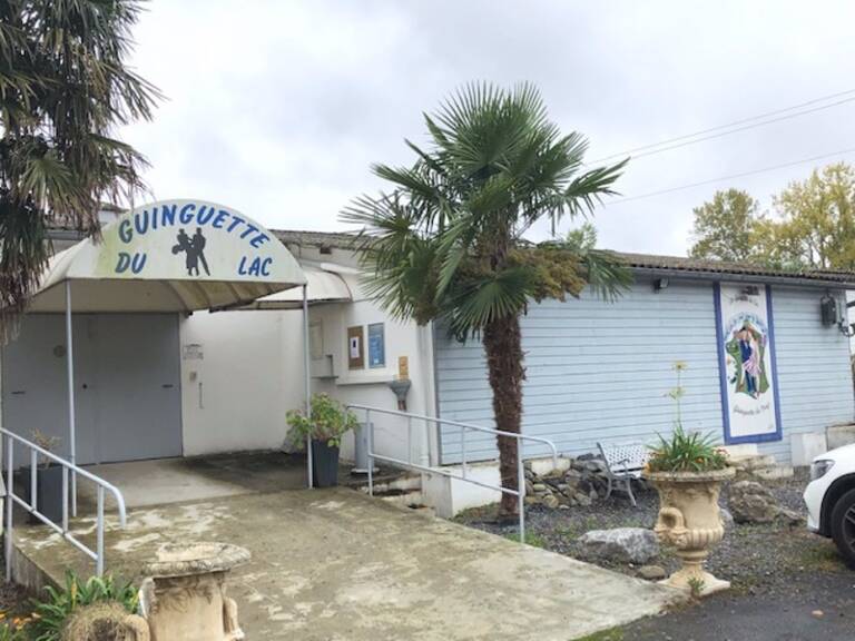 Dpt Hautes Pyrénées (65), à vendre proche de TARBES Complexe Loisir - Tourisme — photo 1