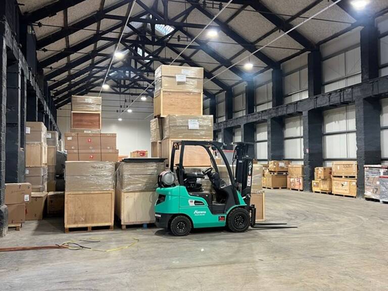 Dpt Isère (38), au CHEYLAS Local industriel 1500 m² — photo 1