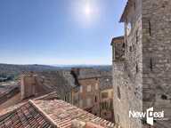 SEILLANS — Maison PLEIN COEUR village avec vue dominante — photo 3