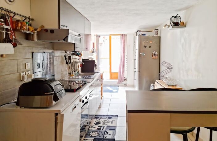 À Vendre Charmante maison de village rénovée avec 2 suites parentales — photo 2
