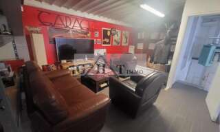 Commerce  955 m² à vendre à Pringy (77310)