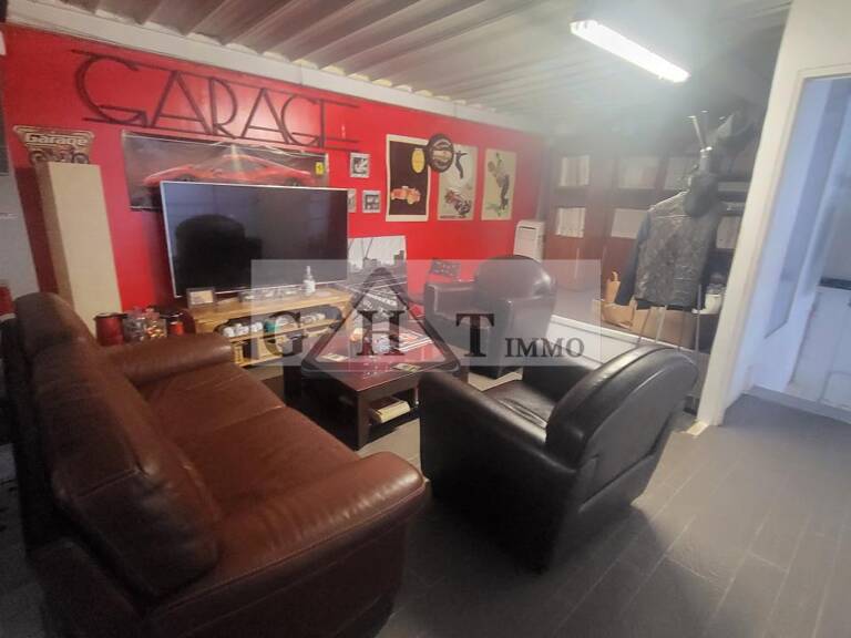 Local commercial de 955 M²  PARKING 4465 m² — photo 1