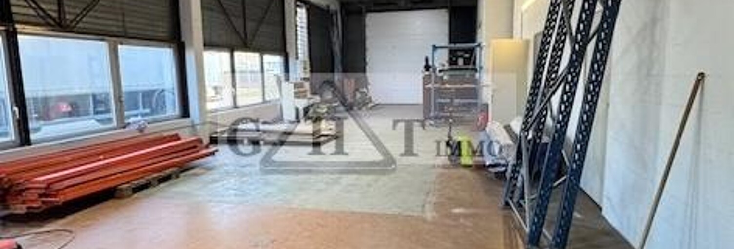 Local industriel  195 m² à louer à Trappes (78190)