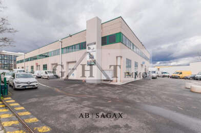 Local industriel  10620 €