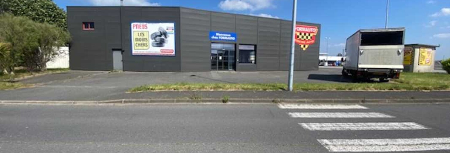 Local industriel  432 m² à louer à Saint-Pol-de-Léon (29250)