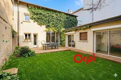 Maison 6 pièces 450000 €