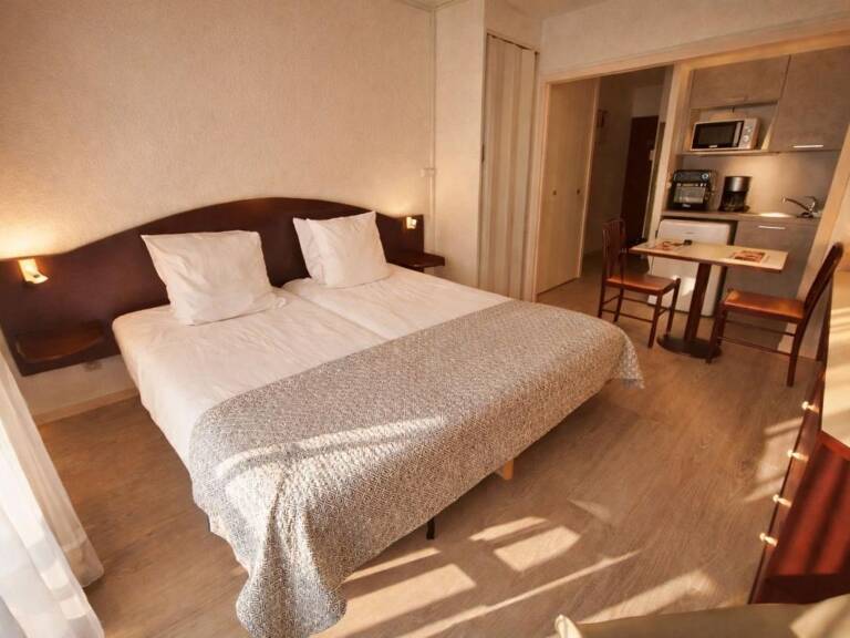 Studio meublé avec balcon – Résidence thermale Borda – Dax Saint-Vincent – Idéal investissement locatif curistes — photo 1