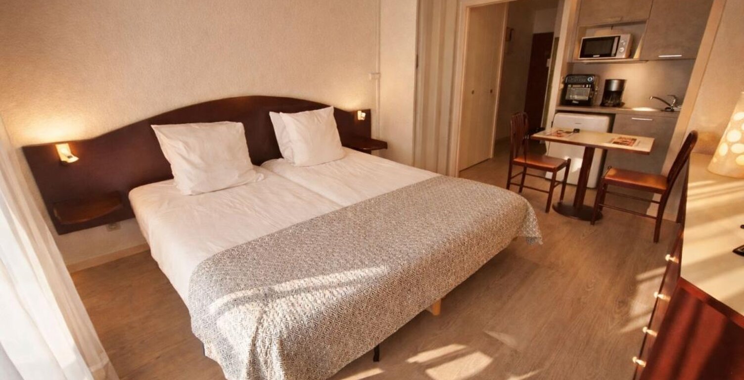 Studio meublé avec balcon – Résidence thermale Borda – Dax Saint-Vincent – Idéal investissement locatif curistes — photo 1