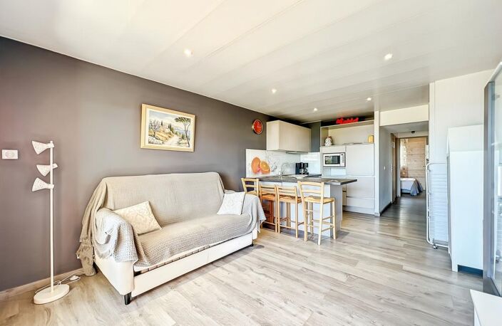 FRÉJUS PLAGE - T2 Vue Mer et Jardin - À Vendre ! — photo 3
