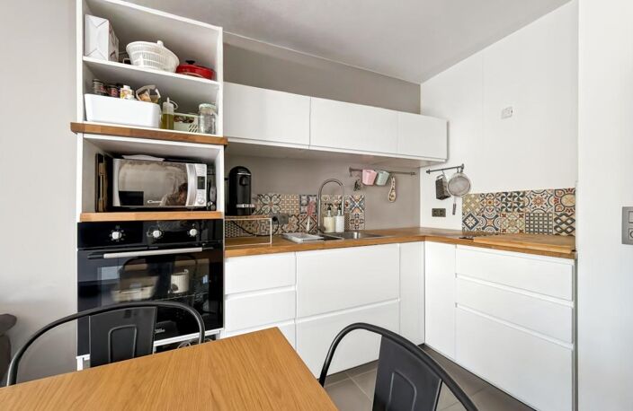 Appartement À Vendre 47 m² avec garage — photo 2