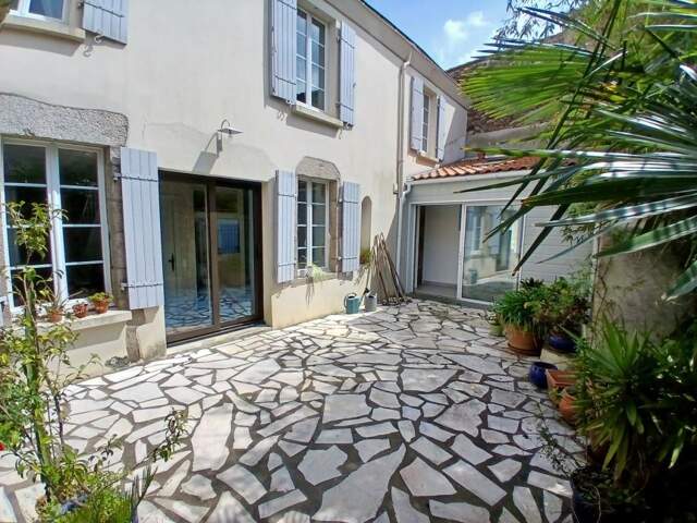 Charmante maison de bourg — photo du bien