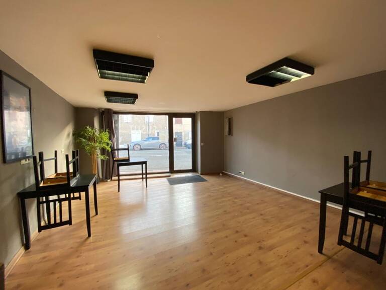Bien Commercial À Louer — photo 1