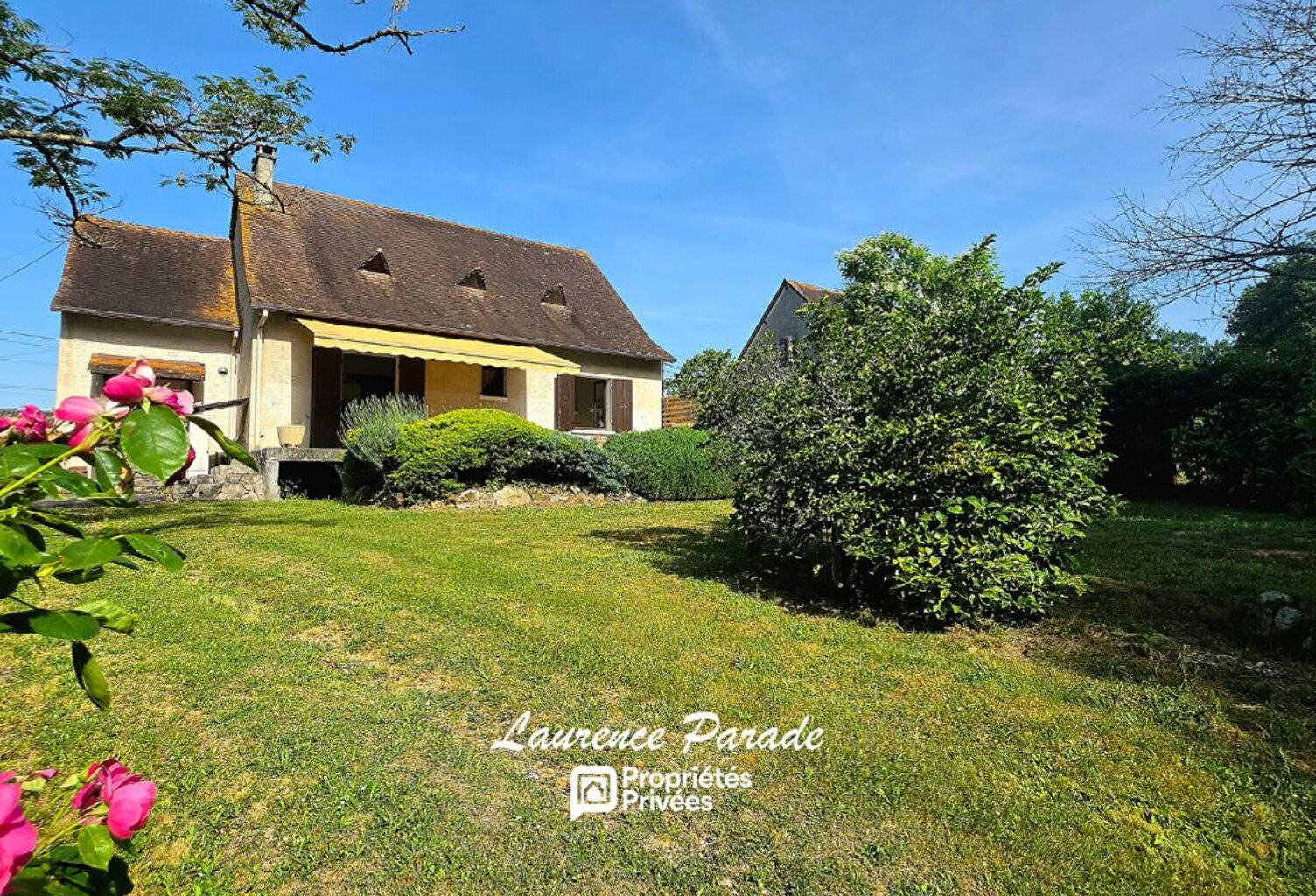 Maison  avec garage et parc, annexes — photo 1