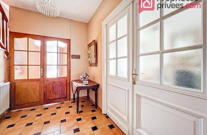 À vendre -  Maison 8 chambres - 207 m² habitables - 3 garages -Jardin - Quartier recherché de Lille - Vieux lille — photo 3
