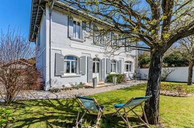 Maison 10 pièces 748800 €