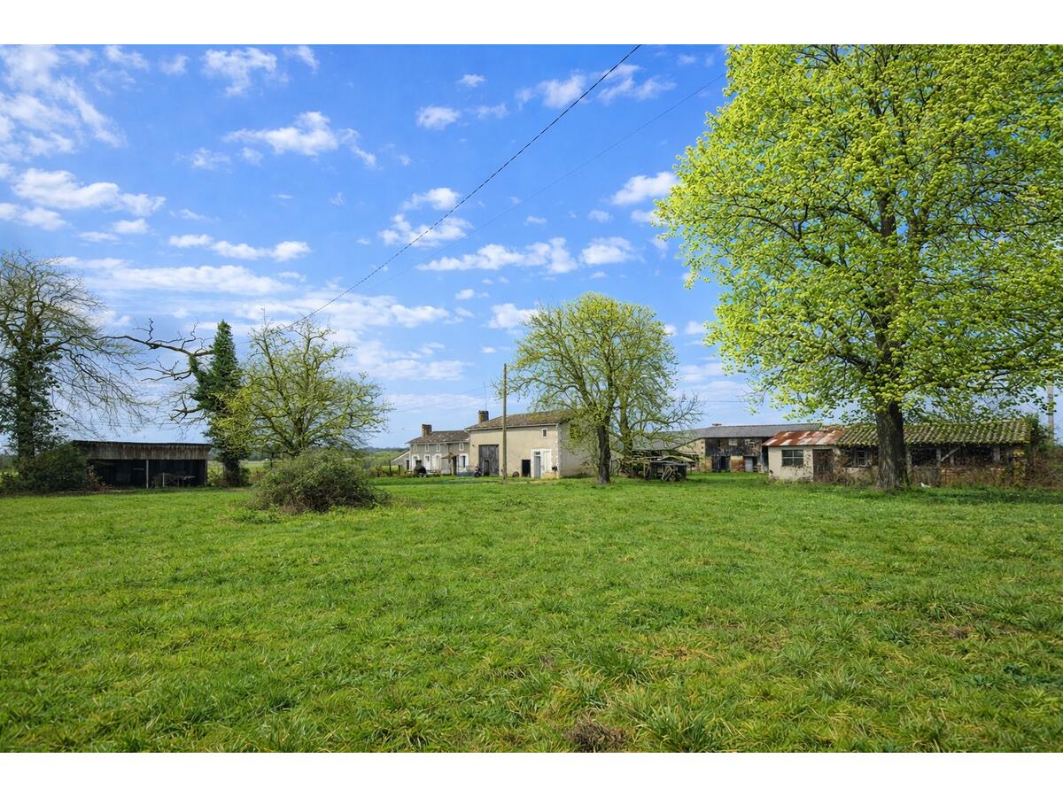 Villa / Maison  T2 à vendre Montpon-Ménestérol 24700