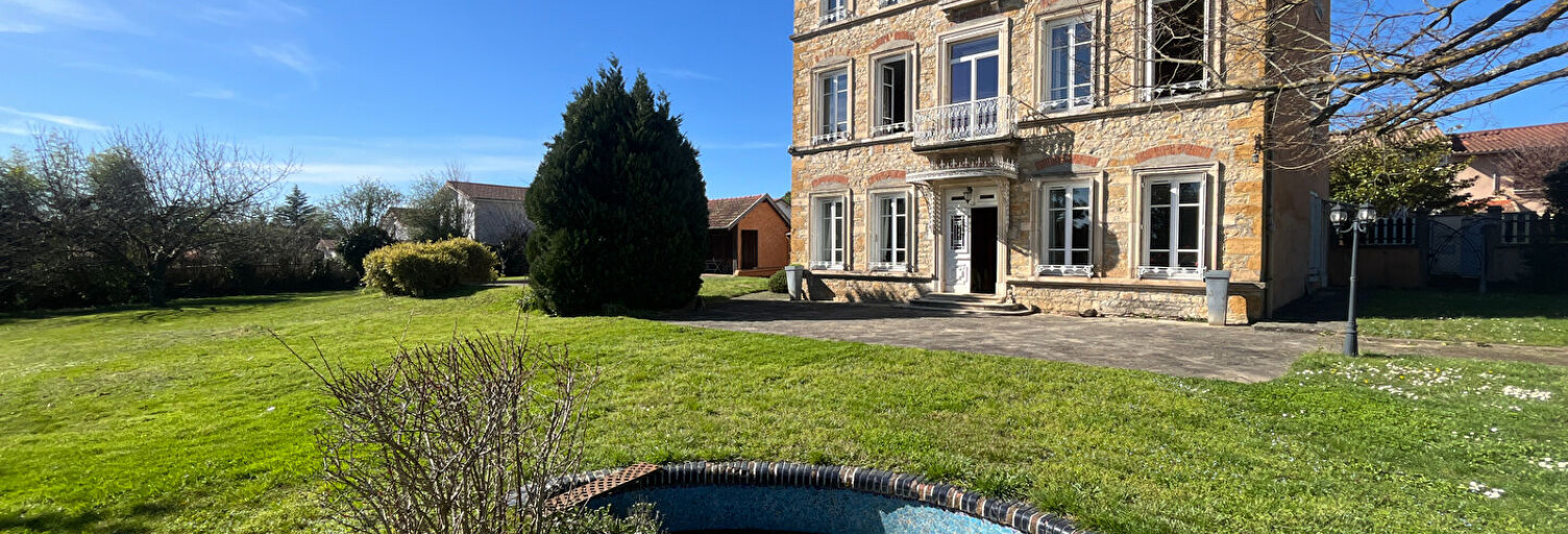 Maison 9 Pièces 303 m² à vendre à Neyron (01700)