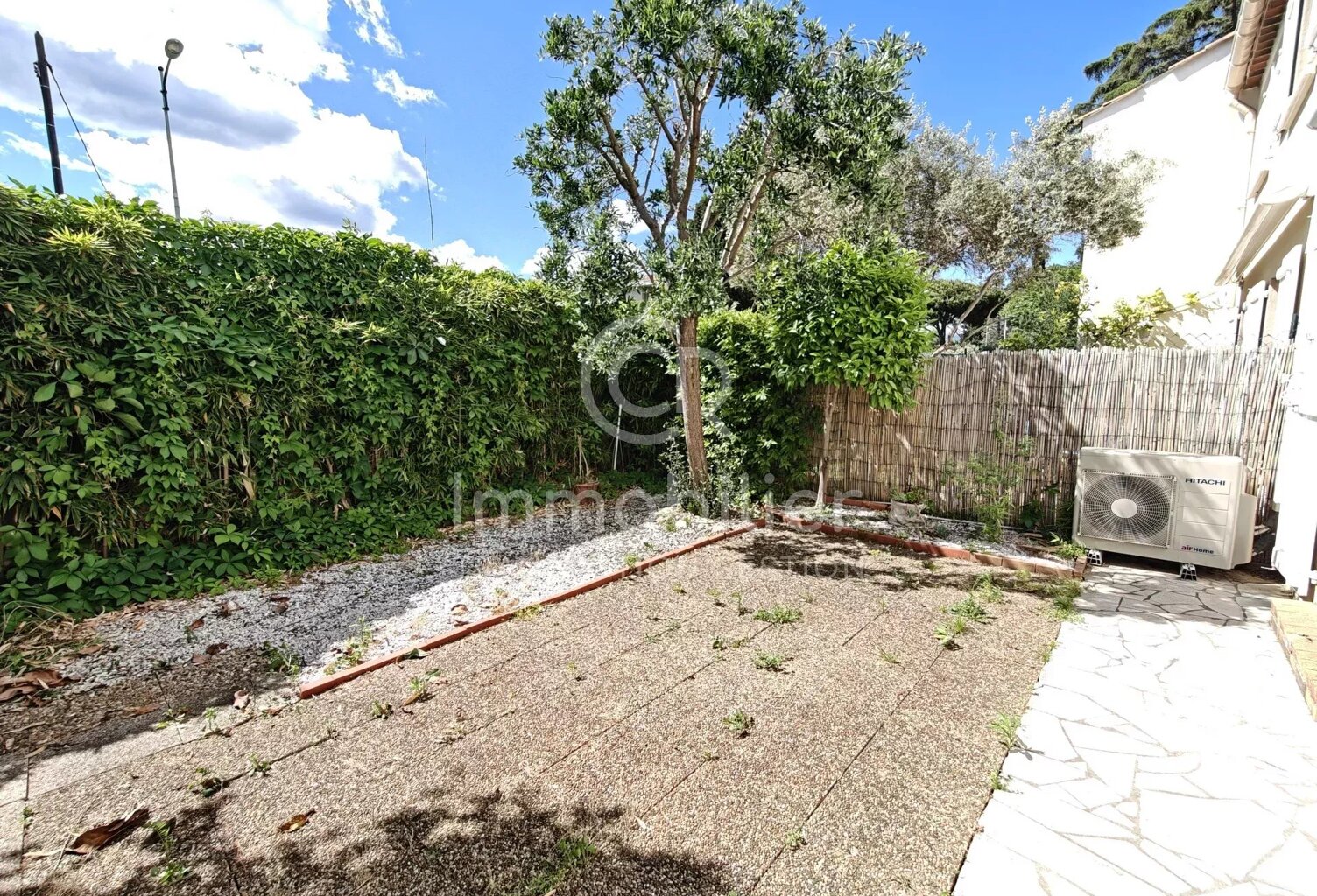 MAISON JUMELEE 89 M²  + GARAGE ET PARKING — photo 1