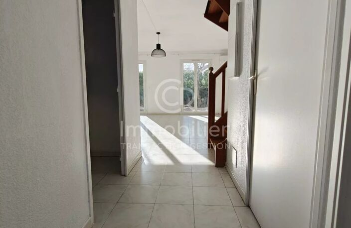 MAISON JUMELEE 89 M²  + GARAGE ET PARKING — photo 5