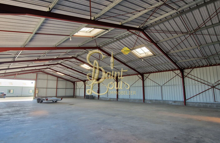 LOCAUX D'ACTIVITES DE 1285 M2 EN ZONE ARTISANALE ET INDUSTRI — photo 2