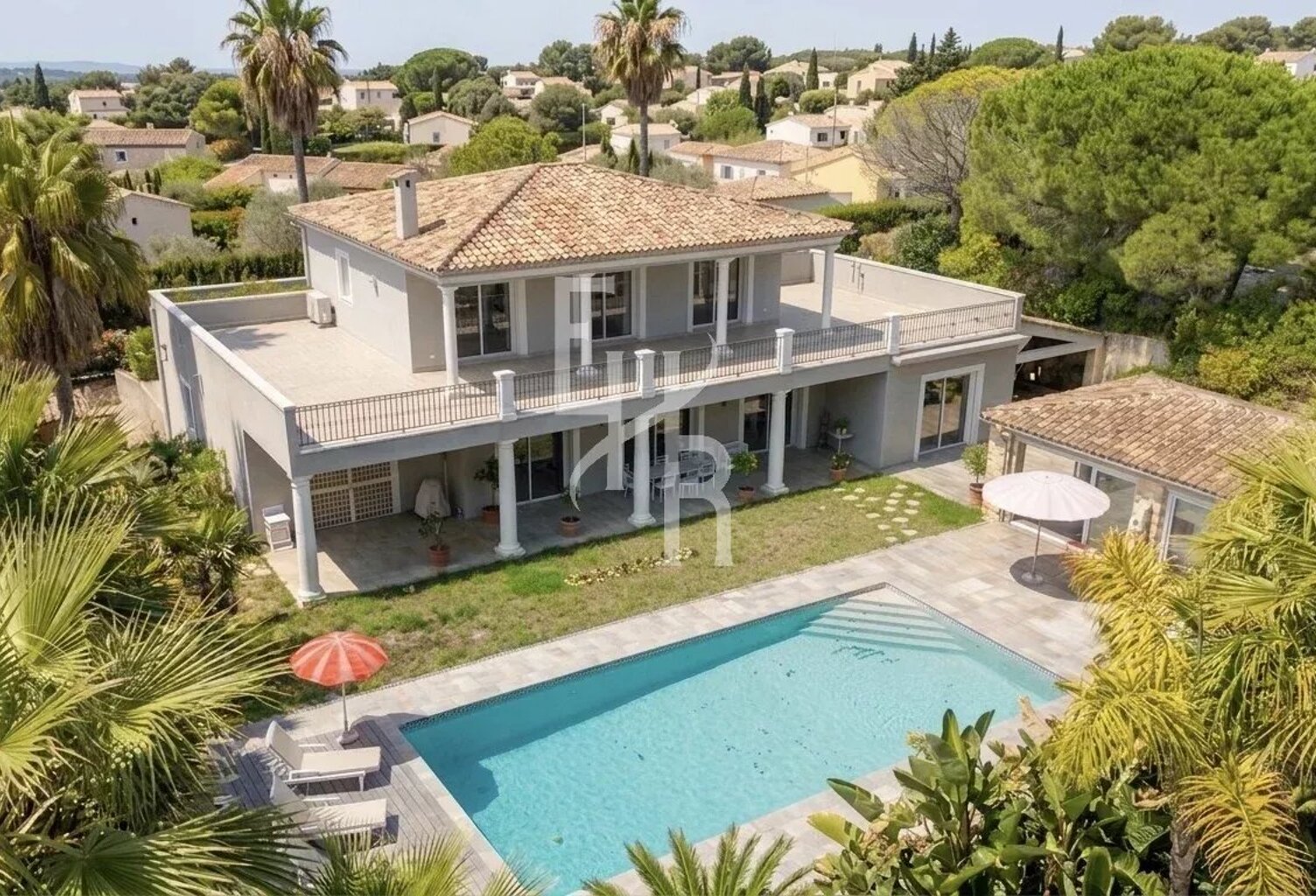 Demeure d’exception au cœur d’un domaine privé à Mougins — photo 1