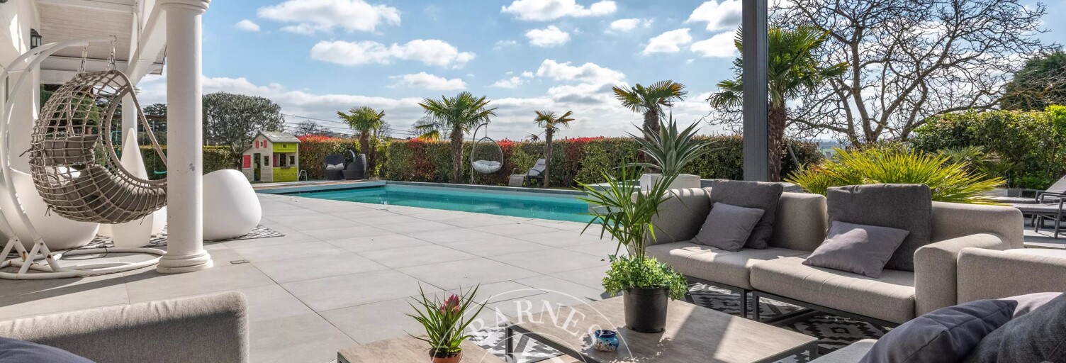 Maison 9 Pièces 270 m² à vendre à Saint-Genis-Laval (69230)