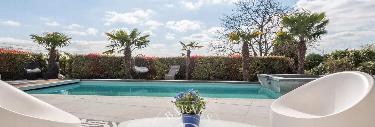 Maison 9 Pièces 270 m² à vendre à Saint-Genis-Laval (69230)