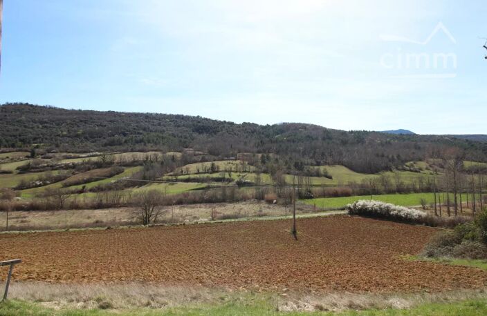 A vendre grande maison de village 4 faces avec terrain, puits et — photo 2