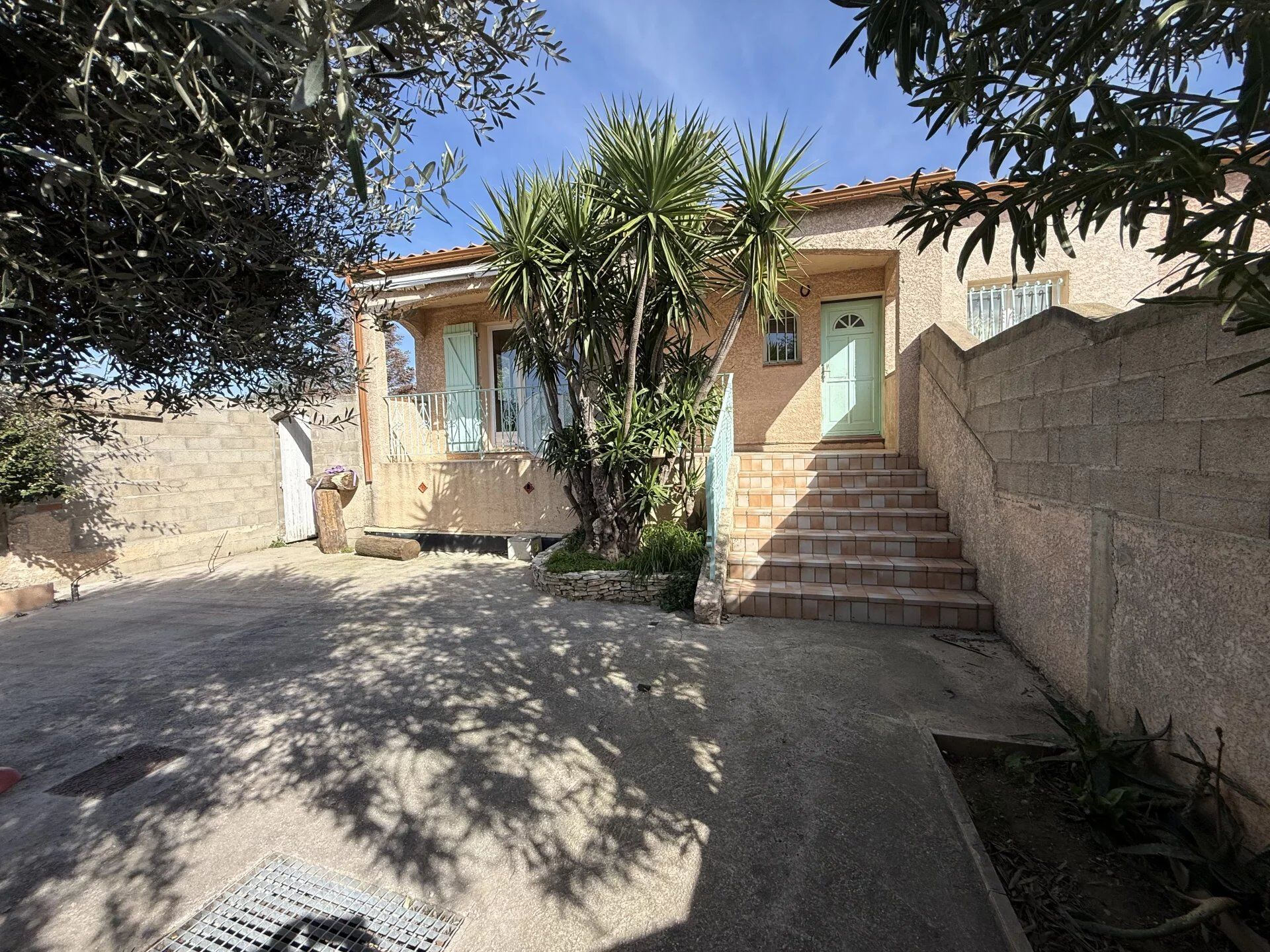 Villa / Maison  T5 à vendre Bompas 66430