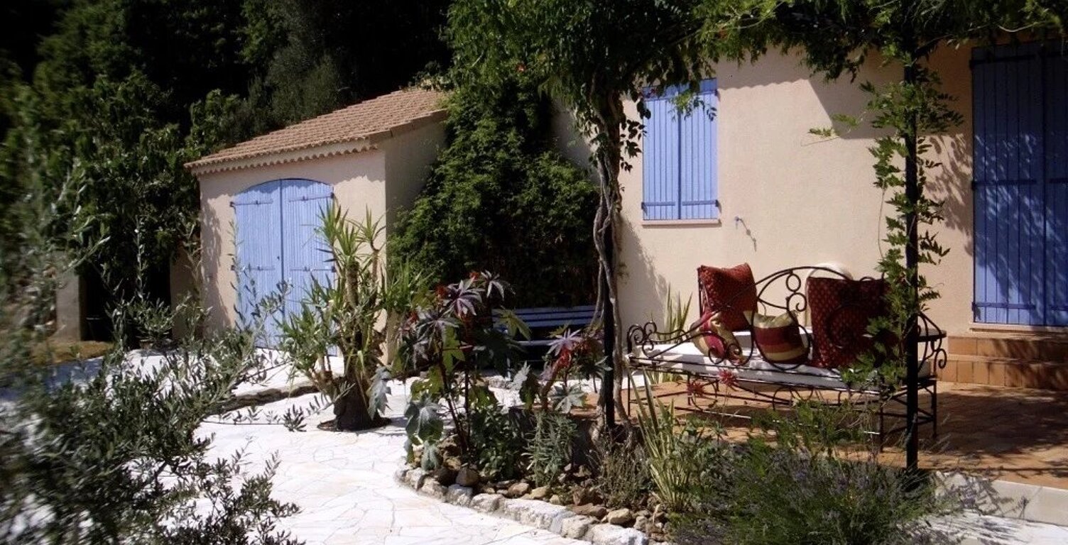 Superbe villa dans un village tous commerces — photo 1