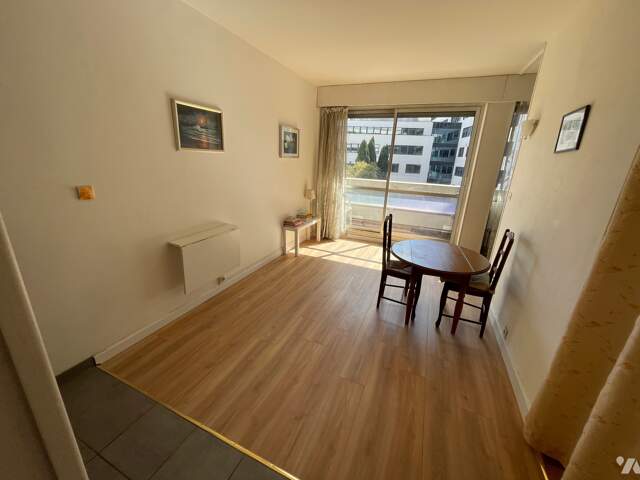 Appartement 2 pièces 39 m² à Marseille 8 — photo du bien